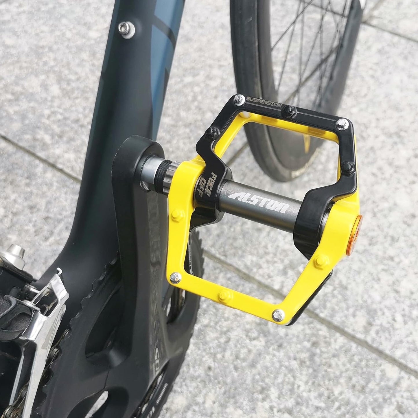 Mountain Bike Pedals Road Bicycle Pedals Non-Slip Lightweight Cycling Pedals Platform Pedals 3 Bearings Pedals for BMX MTB 9/16