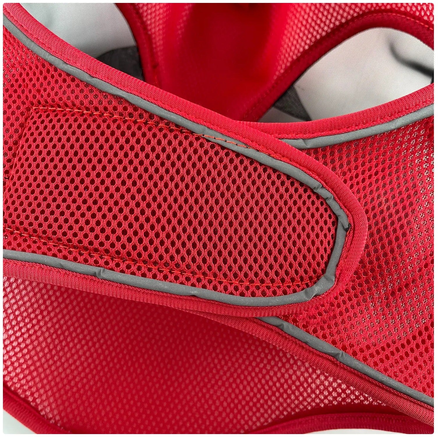 Breathable Mesh Horse Fly Mask with Dust - Proof & Reflective Strip Design